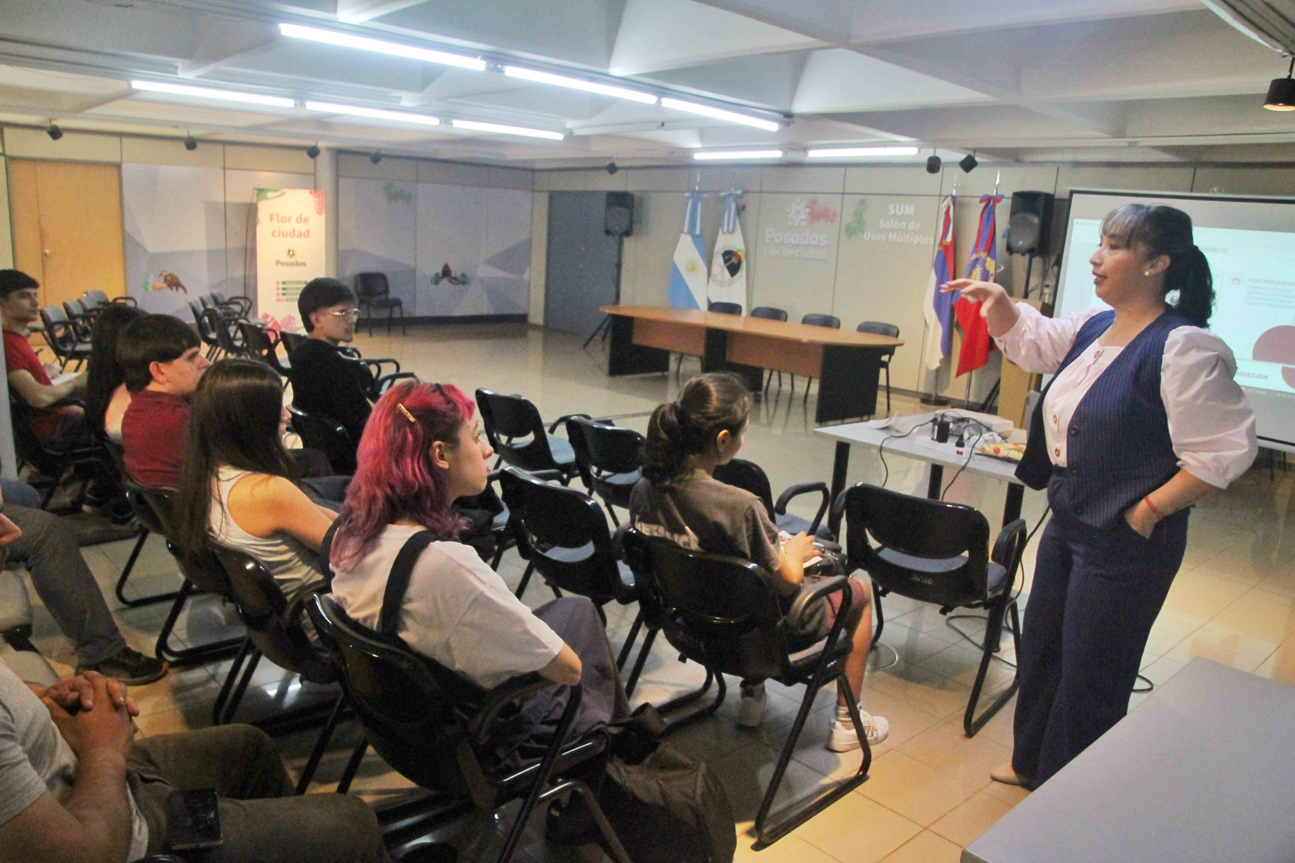 <p>Potencian las competencias laborales con capacitaciones en comunicación estratégica</p>